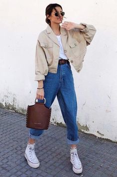 Late 90s Fashion, Baggy Clothes, 90s Fashion Outfits, Fashion Now, Outfit Trends, Baggy Pants