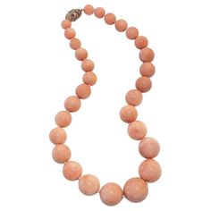 Blush pink coral graduated coral strand with diamond clasp. • Diamonds • 18K yellow gold Luxury Coral Single Strand Beaded Necklace, White Coral Necklace, Japanese Pink, Necklaces Beaded, 1st Dibs, Coral Blush, Vintage Beads Necklace, Double Strand Necklace, Toggle Necklace