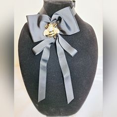 When You Want To Take Your Blouse From Simple To Simplely Amazing. A Collar Necklace Is An Elegant Add-On. This Item Is New With Tags. See Photos For More Details. Bee Brooch, Ashley Stewart, Queen Bee, Queen Bees, Collar Necklace, The Queen, Gold Black, Bee, Women Accessories