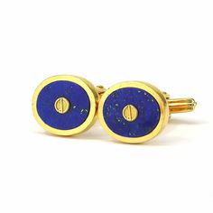 Used Dunhill Cufflinks Lapis Lazuli Metal Blue Gold Man Men's (Sku: Gzl11xdz) === General === Brand : Dunhill === Design === Type : Cufflinks Gender : Men Material : Metal Color : Gold Stone : Lapis Lazuli Stone Color : Blue === Size === Size (Hxwxd) : 14.30mm X 17.00mm / 0.56'' X 0.67'' Weight : 9.5g / 0.33oz. === Included Items === Accessories Notice : Before Purchasing, Please Refer To The Images Of The Accessories Included With The Item. === Condition === Condition : Used (Very Good) Ranking Designer Cufflinks For Business, Classic Blue Cufflinks With Polished Finish, Classic Blue Cufflinks For Formal Occasions, Classic Blue Cufflinks For Office, Elegant Blue Cufflinks For Formal Occasions, Luxury Blue Cuff Jewelry, Elegant Blue Cufflinks For Business, Elegant Blue Cufflinks For Gift, Classic Blue Jewelry For Business