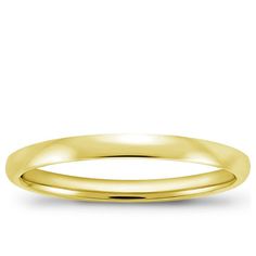 a plain yellow gold wedding band