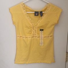 New Unworn Vintage Lace Top Vneck Size Small Yellow Cotton Vest Top, Yellow Fitted Vintage Tops, Yellow Sleeveless Top With Lace Trim, Vintage Yellow Top With Ruffles, Yellow V-neck Vest Top, Affordable Yellow V-neck Top, Vintage Yellow Sleeveless Top, Vintage Lace, Lace Top