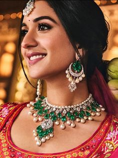 Manish Malhotra Jewellery, Viren Bhagat, Radhika Merchant, Gold Jewels Design, Sabyasachi Lehenga, Fancy Jewelry Necklace, Art Jewelry Design, Antique Bridal Jewelry