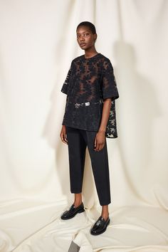 Pre Fall Fashion, Swedish Fashion, Style Inspiration Fall, Runway Looks, 2019 Fashion, All Black Outfit, Black Women Fashion, Closet Fashion, Fashion Tips For Women