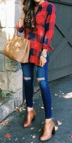 cute fall outfit Fall Goals, Mode Ab 50, Check Outfit, Plaid Jeans, Look Jean, Jeans Brown, Cozy Winter Outfits, Shift Dresses, Fall Plaid