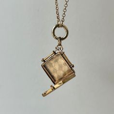 This vintage locket has an etched design around the border and makes a great keepsake for precious photos! Luxury Antique Engraved Locket Necklace, Luxury Vintage Necklace For Keepsake, Vintage Locket, Vintage Lockets, Bridal Engagement Rings, Band Jewelry, Custom Bridal, Engagement Ring Wedding Band, Border Design