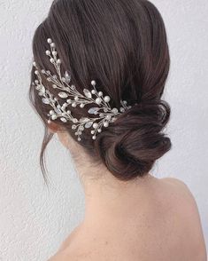 Crystal and pearl hair vine is the perfect wedding hair accessory for the bride. The hair vine is flexible and lightweight, easily attaches to the hairstyle with base hair pins. The length of the hair accessory is 7.8 inches (20 cm). In my store you can buy this hair vine matching bracelet and earrings. * All orders from the Exclusive Wedding Shop you will receive in a FREE beautiful gift box. * Here is an approximate shipping time from Ukraine: - USA: 7-8 business days - Europe: 2-3 weeks - Can Bridal Hair Vine Pearl, Pearl Hair Piece, Crystal Headpiece Wedding, Hair Piece Wedding, Pearl Hair Vine, Wedding Hair Head Piece, Bridal Hair Headpiece, Vine Wedding, Bride Headpiece