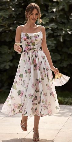 فستان زهري, Summer Dresses For Wedding Guest, Evening Gowns Elegant, Modieuze Outfits, Strapless Maxi Dress, Fairy Dress, Necklines For Dresses, Evening Dresses Prom, Spaghetti Strap Dresses