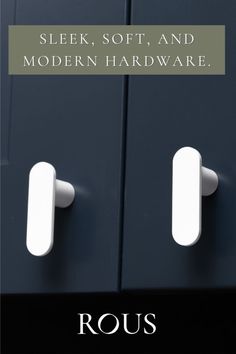 Luxurious L-Shaped Knob in Mid-Century Modern style, featuring a sleek design and comfortable grip for cabinets. Mid Century Modern Cabinet Hardware, Modern Kitchen Knobs, Mid Century Modern Door, Mid Century Cabinet, Unique Hardware, Update Cabinets, Kitchen Knobs, Modern Hardware, Cabinets Drawers