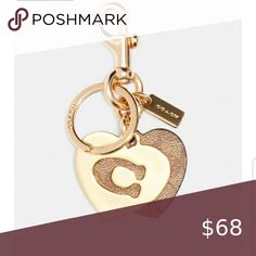 💞NWT Coach Heart Signature Key Chain💞 Beautiful Key Chain Hit the Buy it now 🔄 to process your order Price is firm‼ Coach Accessories Key & Card Holders Heart Signature, Heart Keyring, Ring Bag, Heart And Key, Coach Accessories, Key Card Holder, Dog Leash, Card Holders, Key Ring