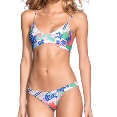 Nwt Maaji Signature Cut Bottoms Bottoms Only Reversible Tops To Match In Store Strappy Swimwear, Tropical Swimwear, Maaji Swim, Swimwear Pattern, Reversible Top, Rash Guard Women, Kimono Wrap, Cut Out One Piece, Reversible Bikinis