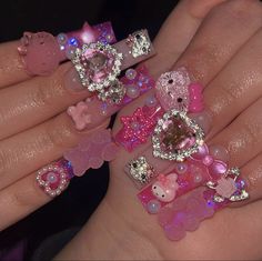 Nail Inspo Gyaru, Chunky Nails, Pink Nails With Gummy Bear Charms, Xl Kawaii Nails, Kawaii Long Acrylic Nails With Charms, Hello Kitty Gyaru Nails, Hello Nails