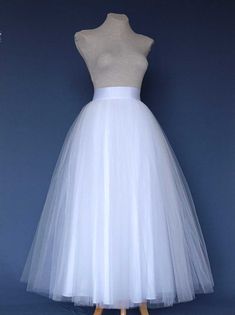 White Tulle Skirt . Wedding tulle skirt .Tea length tulle skirt. Tutu skirt woman. Bridal tutu skirt Wedding Tea Length Dress With Tulle Skirt, White Prom Skirt For Spring, Elegant Fitted Tutu Dress For Wedding, Elegant Tulle Skirt For Debutante Ball, Elegant Bridesmaid Tutu Dress With Tulle Skirt, Elegant White Prom Skirt, Elegant White Skirt For Prom, Elegant Tulle Skirt For Wedding, Wedding Tutu Dress With Organza Tulle Skirt