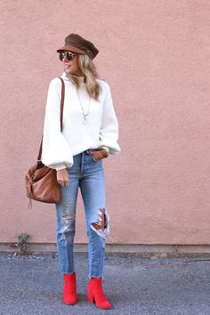 Cozy White Sweater, Winter White Sweater, Fall Outfit Inspiration, Dolman Sleeve Sweater, Valentines Outfits, Outfit Inspiration Fall