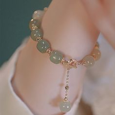 Confidence • Charisma Emerald Jade stone bracelet – Deegnt Soft Jewelry, Girly Bracelets, Inexpensive Jewelry, Happiness Journal, Gelang Manik-manik, Random Fashion, Pretty Jewelry Necklaces, Chinese Jewelry, Fancy Jewellery Designs