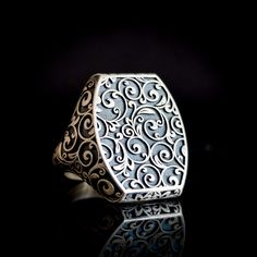 Introducing our elegant large silver ring, crafted with great skill and precision in 925 sterling silver. Its oval shape elegantly adorns your finger, while its intricate carved floral patterns enchant with vintage inspirations. This artisanal masterpiece has exceptional ergonomics, ensuring a comfortable fit for everyday wear. Being stone-free allows the focus to be on the meticulous craftsmanship and the timeless elegance of the piece. Elevate your style with this one-of-a-kind ring with a uni Luxury Silver Engraved Filigree Ring, Luxury Engraved Silver Filigree Ring, Luxury Silver Open Signet Ring, Luxury Oval Signet Ring With Intricate Design, Elegant Formal Signet Ring Stamped 925, Luxury Silver Filigree Ring In Sterling Silver, Elegant Silver Engraved Signet Ring, Luxury Silver Oval Engraved Ring, Luxury Silver Engraved Oval Ring