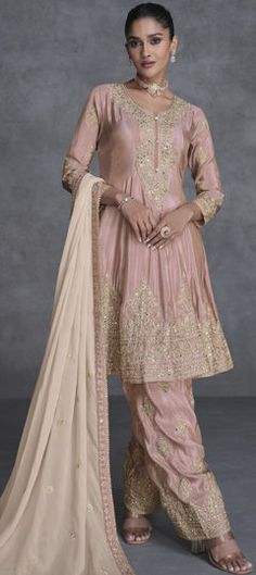 Pink and Majenta color Salwar Kameez in Organza Silk fabric with Embroidered, Mirror, Sequence, Thread, Zari work Silk Salwar Suit, Lehenga Style Saree, Silk Anarkali, Trendy Suits, Lehenga Style, Ghagra Choli, Designer Salwar Suits, Salwar Kameez Designs, Anarkali Suit