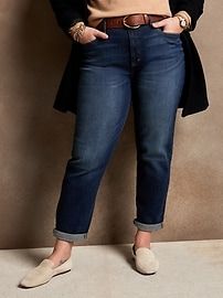 Outfits For Healthy Women, Girlfriend Jeans Outfit, Outfits For Short Women Curvy, Lunch Outfits, Middle Aged Women Fashion, Outfits For Short Women, Buisness Casual, Size 16 Women, Curvy Shorts