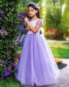 tulle flower girl dress, lavender girls pageant dress Lavender Flower Girl Dress, Wedding Wishlist, Baby Party Dress, Dress With Cap Sleeves, Spring Wedding Dress, Girls Pageant Dresses, Line Flower, Lavender Flower, Flower Fabric