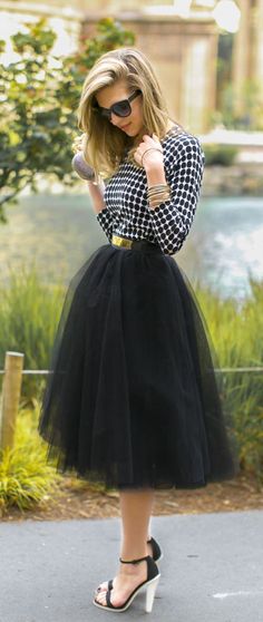 Fashion Lace Layered Maxi Skirt,discover more at CUPSHE.com With amazing prices Tule Rok Outfits, Rok Tutu, Bridget Bardot