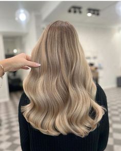 Lived In Cool Blonde Balayage, Soft Sandy Blonde Hair, Neutral Toned Blonde Hair, Vanilla Almond Blonde, Natural Blonde With Highlights, Sand Blonde Balayage, Sandy Beige Blonde Hair, Vanilla Almond Blonde Hair, Biscuit Blonde Hair