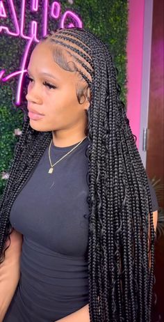 Fulani Braids Without Designs, French Braids With Individuals In The Back, Lovely Wholesale Clothing, Summer Hairstyles For Black Women 2023, Braiding Hairstyles For Black Women 2023, Zig Zag Fulani Braids With Curls, Black Hair Ideas Braids, Feed In Braids In Front Knotless In Back, Conrows In The Front Box Braids In The Back