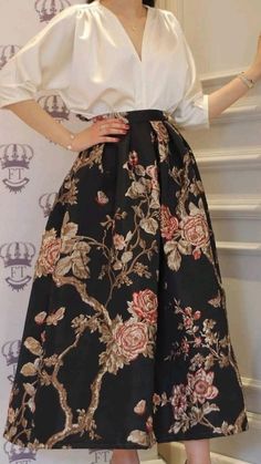 Dress Designing Ideas, Online Shopping Fails, Skirts Ideas, How To Look Expensive, Dress Designing, Designing Ideas, Woman Outfit, Shirts Design, Midi Skirts