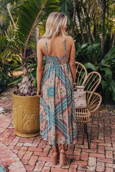 - Peaceful vibes only with this boho dress! - Partially lined material with an orange, pink, red, green, and blue hued abstract floral print with the lining ending at thigh length - A scoop cut neckline - Adjustable length shoulder straps - A smocked upper bust - A flowy yet flattering silhouette that ends in a maxi length hemline Measurements S : Bust 30-32", Hip 38", Length 42.5", Waist 28-30". M : Bust 32-34", Hip 40", Length 43", Waist 30-32". L : Bust 34-36", Hip 42", Length 43.5", Waist 32 Peaceful Vibes, Abstract Floral Print, Green And Blue, Abstract Floral, Orange Pink, Boho Dress, Pink Red, Shoulder Straps, Red Green