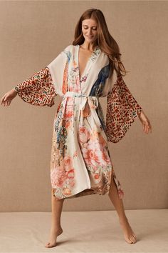 Aratta Bird Kimono - BHLDN Wedding Night Lingerie, Mode Kimono, Printed Robe, Floral Robes, Print Kimonos, Bridesmaid Robes, Bridal Robes, Bridal Lingerie, Kimono Dress