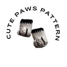 two crocheted slippers with the words cute paws pattern written across them in black and white