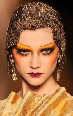 Editorial Make-up, Catwalk Makeup, Look Gatsby, 1920s Makeup, Yellow Makeup, High Fashion Makeup