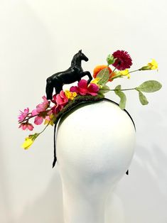 Horse Fascinator Derby Day Hat Polo Match - Etsy Black Mini Hats For Spring Garden Party, Spring Races Headpiece With Structured Crown, Diy Kentucky Derby Hat Ideas, Kentucky Derby Hat Ideas, Derby Hat Ideas, Diy Kentucky Derby Hat, Unicorn Headpiece, Faux Grass, Polo Match