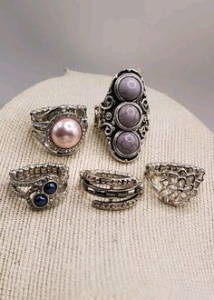 lot of 4 Vtg Gold and Silver Tone Mix Stone Stretchable ring sz from 8 to 10 Pretty Accessories, Gold And Silver, Rings Statement, Statement Rings, Silver Tone, Jewelry Rings, Accessory Gift, United States, Electronic Accessories