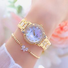 Brand Name:NoneMovement:QUARTZClasp Type:Hidden ClaspCase Material:ALLOYWater Resistance Depth:3BarStyle:Luxury/ruMovement Brand:Singapore Imported MovementColor:Gold, Silver Color, Rose GoldProduct Categories:WatchThickness:8mmWatch-Buttom Style:zhu bao kouDial Diameter:32mmDial Shape:CircularWaterproof:MayWaterproof Performance:30MWatch-Buttom Material:Stainless SteelMovement Type:QuartzStrap Material:AlloyTarget User:FemaleCase Back Type:OrdinaryThe Crown Type:Spiral CrownMirror Material:Mine Girls Watches Fashion, Stylish Watches For Girls, Watch Aesthetic, Anting Manik, Pretty Watches, Womens Designer Watches, Trendy Watches, Fancy Watches, Cute Watches