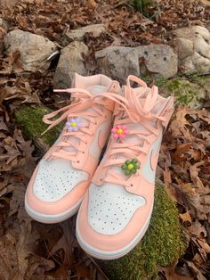 ⭐️☁️You get 3 adorable flower-shaped shoe charms for your laced shoes 100% handmade with love and my own 2 hands! ️⭐️ **FOR LACED SHOES ONLY! Not for crocs, flip flops, sandals, aka shoes that DON'T have laces** Casual Pink Sneakers For Gift, Pink Lace-up Sneakers For Gift, Pink Casual Shoe Charms For Gifts, Casual Pink Shoe Charms For Gifts, Aka Shoes, Spring Solstice, Crocs Flip Flops, Cute Shoe, 2 Hands