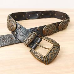 Marni Belt 32 Medieval Leather Studded Heavy Metal Western Tooled 90s Italy $788 Luxury Brand Heavyweight Metal Made In Italy Vintage Good Condition. Retail $788.00 Original Label Size 4 In / 85 Cm - Runs Smaller Fits Well For Size: 32 In / 80 Cm Unisex (Men - Small ) (Women - Small To Medium ) Kindly, Please Check The Photo For Measurement. To Ensure Transparency, I Took Multiple Photos From Various Angles Of The Item Are Provided. Please Review Them Before Making A Purchase To Save Your Time A 90s Italy, Medieval Belt, Money Belt, Italy Vintage, Designer Belts, Small Women, Belt Size, Luxury Brand, Heavy Metal