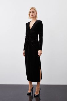 Stretch Velvet Jersey Maxi Dress Capsule Wardrobe Dresses, Plus Size Workwear, Latest Maxi Dresses, Spring Wedding Guest Dress, Maxi Dress Collection, Ibiza Outfits, Jersey Maxi Dress, Italy Outfits, Paris Outfits