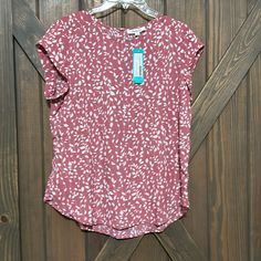 Madrid Button Back Blouse. Purchased On Stitch Fix. Nwt Never Worn. Casual Pink Tops For Work, Casual Pink Blouse With Button Closure, Fun Tops, Nice Tops, Stitch Fix, Madrid, Top Blouse, Size Medium, Womens Tops