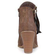 Brown Spring Boots With Zipper Closure, Brown Boots With Zipper Closure For Spring, Chic Fall Booties With Zipper Closure, Brown Ankle Heeled Boots With Zipper Closure, Brown Ankle Heeled Boots With Zipper, Brown Ankle Boots With Zipper Closure, Brown Ankle Moto Boots With Zipper, Spring Ankle Booties With Zipper Closure, Spring Ankle Heeled Boots With Zipper Closure