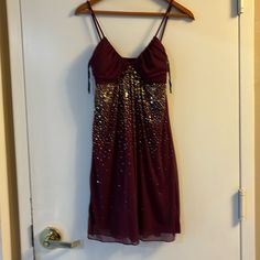 Never Worn Size Small Lined From Strap To Bottom Is 34 100 Poly Gold Sparkle Shifting Closet, Ruby Rox, Dark Feminine, Gold Sparkle, Fit Inspo, Red And Gold, Fancy Dresses, Dream Wardrobe, Fitness Inspo