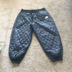 We Have Black Sweat Pant That Is Loose Fit Has Black Cotton Around The Wrist And Ankles With It Also In The Inseam And The Front And Back Has Polyester Look Blue Nike Joggers, Nike Grey Sweatpants, Black Nike Joggers, Sports Track Pants, Grey Nike Sweatpants, Womens Running Pants, Nike Womens Sweatpants, Nike Tracksuit, Nike Pro Women