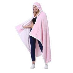 Facebook Cozy Pink One Size Poncho, Cozy Oversized Cape For Cold Weather, Cozy Cape For Cold Weather, Blanket Poncho, Oversized Blanket, Outdoor Concert, Sherpa Throw Blankets, Fluffy Blankets, Bear Hug