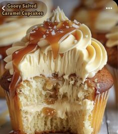 Salted Caramel Cupcake, Christmas Treats Recipes, Delicious Cupcakes Recipes, Lunch At Home, Salted Caramel Cupcakes, Refreshing Salads, Caramel Cupcakes, Recipes For Thanksgiving, Gourmet Cupcakes