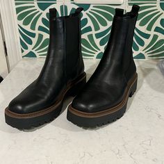 Nwot Sam Edelman Lugsole Boots - Never Worn Size 7 Chelsea Boot, Sam Edelman Shoes, Lug Sole, Sam Edelman, Chelsea Boots, Bootie Boots, Chelsea, Ankle Boots, Size 7