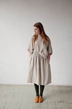 Below the knee skirt is made from 100% soft and washed linen. This Petticoat is perfect for wearing under dress or other skirt or can be worn alone. Match it with our tunics! Details: - Composition: 100% Oeko-Tex certified linen - Colour: natural - Elastic waist - Pockets - Size: One size/fits all - Medium weight linen - Linen care: machine wash gentle; tumble dry low, ironing optional - The price is for one skirt, other pictured items are not included Linen Dresses With Relaxed Skirt For Spring, Relaxed Linen Mini Skirt, Casual Linen Skirted Bottoms, Relaxed Fit Linen Mini Skirt, Spring Linen Skirted Bottoms, Flowy Linen Mini Skirt, Linen Skirt With Relaxed Fit And Lining, Linen Mini Skirt With Lining, Linen Mini Skirt With Lined Detail