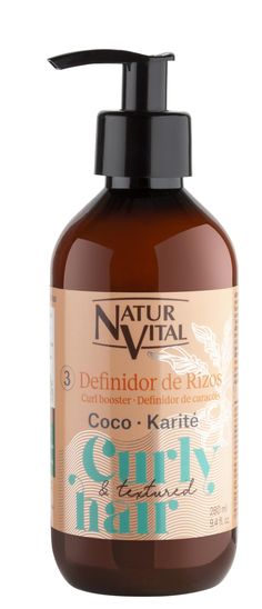 PRICES MAY VARY. DEFINIDOR DE RIZOS CURLY & TEXTURED HAIR: Crema definidora con aceite de Coco y manteca de Karité para el peinado de ondas y rizos naturales o tratados. BENEFICIOS: Define los rizos mientras los hidrata. Reduce el encrespamiento y da brillo y volumen. MODO DE EMPLEO: Aplicar con las manos sobre el cabello humedecido. Repartir el producto a lo largo del cabello. Dar forma a los rizos con los dedos. No enjuagar. Secar con difusor o al aire libre. RUTINA 3 PASOS CURLY: 1. Lavar con un champú suave y sin sulfatos. 2. Nutrir y proteger con la mascarilla curly. 3. Definir y dar forma a los rizos con el curl booster Curly Textured Hair, Manicure Y Pedicure, Textured Hair, Karate, Coco, Nature