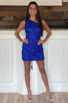 Product Name: Royal Blue Sequins One-Shoulder Tight Short Homecoming Dress (VK23092002) Silhouette: Bodycon Material: Sequins Neckline: One-Shoulder Length: Short This royal blue bodycon homecoming dress features a striking one-shoulder design and is covered in dazzling sequins. The tight fit and short length create a bold and glamorous look, perfect for homecoming or any event where you want to make a memorable impression. Prom Dress Winter, Winter Formal Dresses Short, Royal Blue Homecoming Dress, Royal Blue Homecoming, Royal Blue Homecoming Dresses, Winter Formal Dress, Blue Homecoming Dress, Bodycon Dress Homecoming, Sequin Homecoming Dress