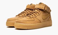 The Nike Air Force 1 Mid “Flax” is a popular colorway inspired by classic construction boots.  The original Air Force 1 “Flax” makeup was released back in the early 2010s as a homage to the look of tan construction boots, particularly the Timberland 6” Premium Boot worn by construction workers and street style stars alike.  The shoe features a monochromatic Flax suede upper with tonal Swoosh branding on the sides.  Both the adjustable ankle strap found on the collar and the overlays are designed Nike Air Force 1 Mid, Nike Air Force 1 High, Air Force 1 Mid, Air Force 1 High, Air Force One, Nike Basketball Shoes, Sneakers Mode, Nike Kids, Sneaker Collection