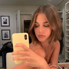 New Short Haircuts, Hot Haircuts, Penteado Cabelo Curto, Kaia Gerber, Aesthetic Hair, Blonde Highlights, Bobs Haircuts, Bob Hairstyles