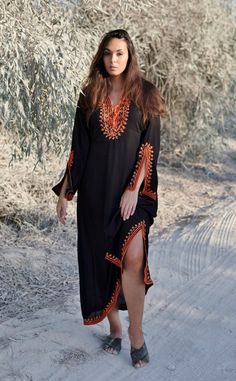 oooooooooooooooooooooo Winter is just around the corner here, and we wanted to design something exotic, elegant yet comfortable for the occassion. You can wear it on the beach, or after a swim, in the evening, anywhere, anytime. Bring a touch of our unique bohemian designs to your everyday life, and be bohemian... ♥This caftan comes in One size (Suits S-L , up to bust 115 cm, 45 inches). Bust-115 cm (up to 45 inches) Hip -130 cm (up to 51.5 inches) Length- 132 cm ( 51.5 inches) Material: Cotton Summer Kaftan, Beach Kaftan, Moroccan Kaftan, Dress Christmas, Bohemian Clothing, Moroccan Caftan, Spring Boho, Lounge Dress, Summer Gifts